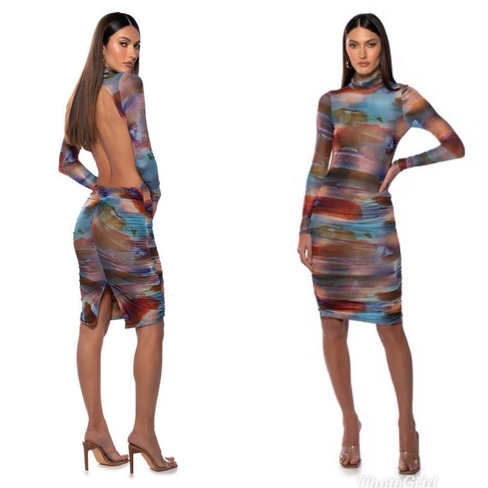 AKIRA MEL PRINTED OPEN BACK MULTICOLOR LONG SLEEVE RUCHED MIDI DRESS SIZE M